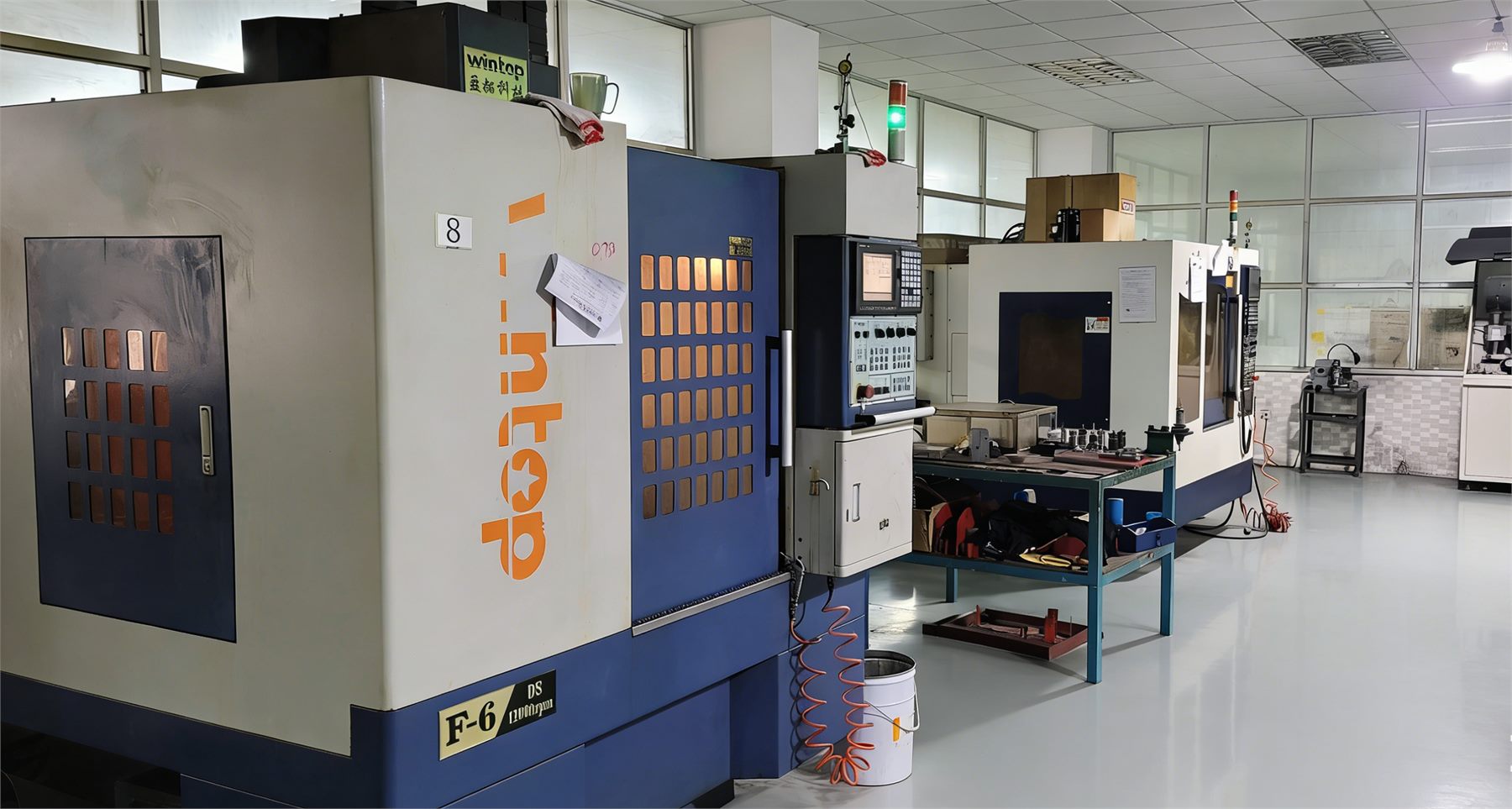 CNC machining centre supporting mould and sample development